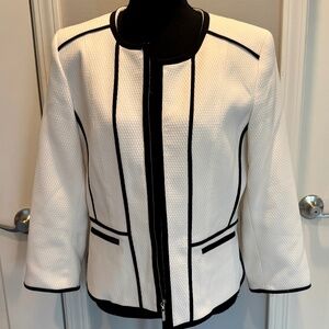 Kasper Blazer, EUC, White with black trim, 8